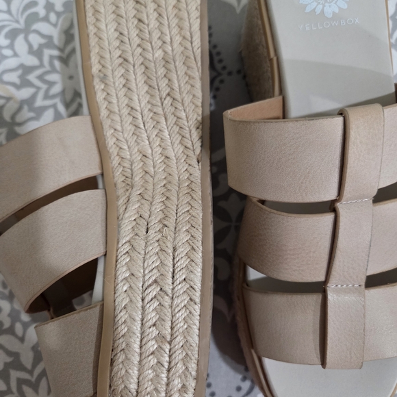 Yellow Box Joy Women's Tan Platform Wedge Sandals Size 6 - Picture 2 of 6